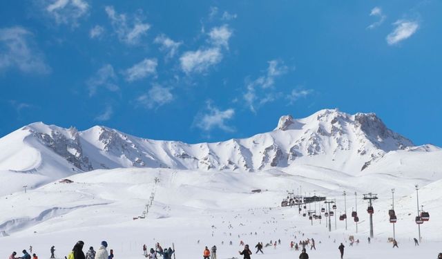 Erciyes’te çarklar tersine döndü!