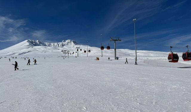 Erciyes Kayak Merkezi Paris podyumuna çıktı!