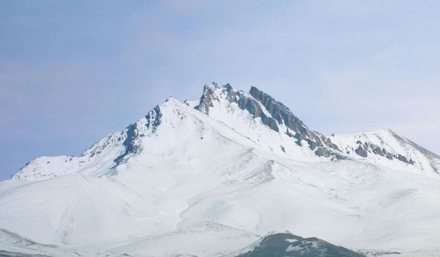 Erciyes’te pisler açık ama sessizlik hakim: Hafta sonu için dikkat çeken tablo