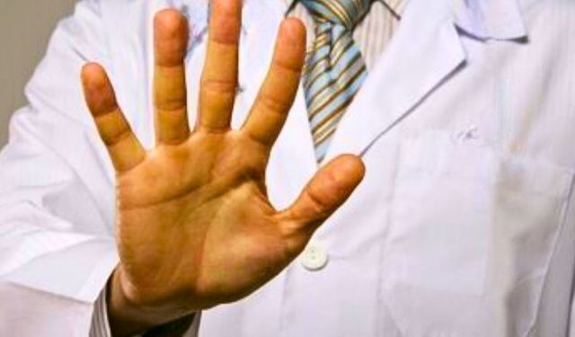 Kayseri'de özel poliklinikte diş hekimine çirkin saldırı!