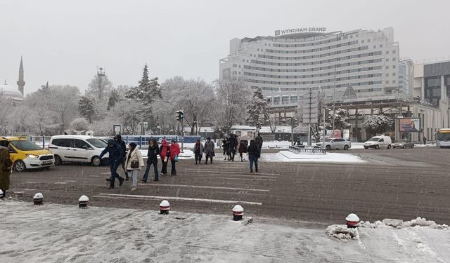 Kayseri'de fırtına uyarısı! Kuvvetli rüzgâr ve kar yağışı bekleniyor