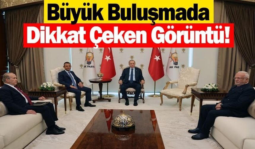 Cumhurbaşkanı Erdoğan ile Özgür Özel Buluşmasındaki Dikkat Çeken Detay!