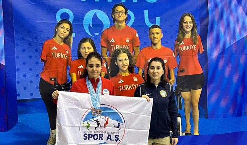 Kayserili sporcu Cemre Ateş'in büyük başarısı