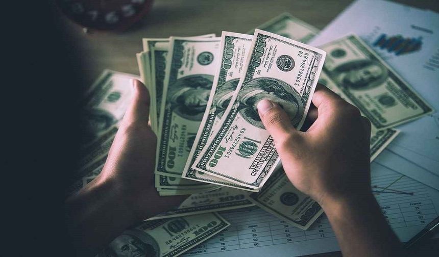 Doları olanlar üzülecek: Dev kurum yeni beklentiyi açıkladı