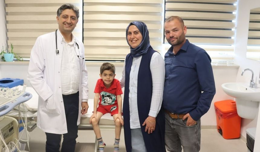 Kayseri'de minik kalbe büyük müdahale! Şehir Hastanesi'nde şifa buldu