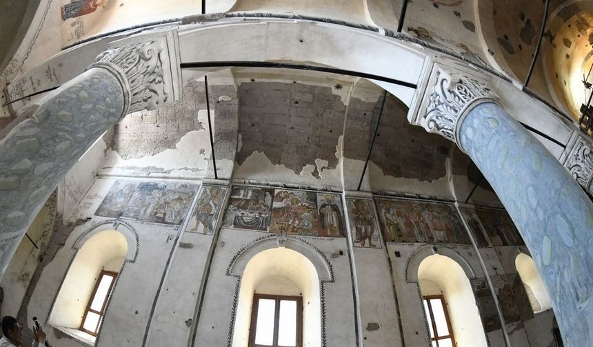 Kayseri'de 85 yıl önce askerlik şubesi olarak kullanılıyordu! Muhteşem kilise dönüşüyor