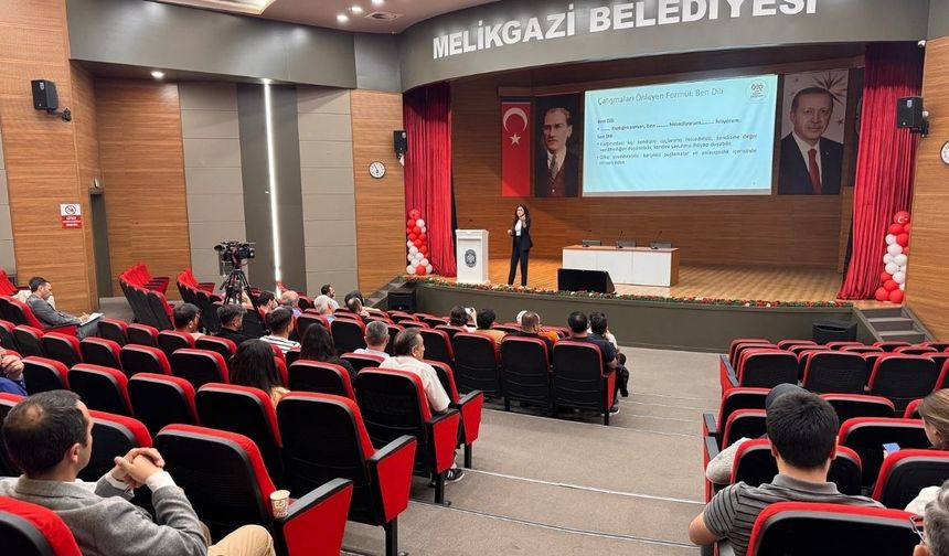 Kayseri'de belediye personellerine özel eğitim verildi!