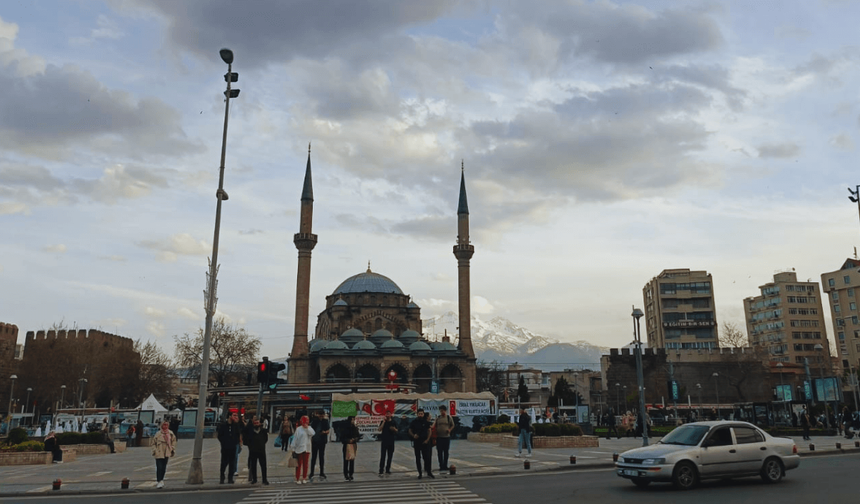 Kayseri yağmura tutulacak! Fırtına alarmı verildi!