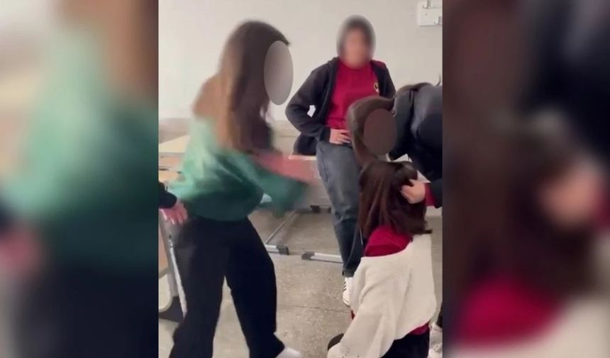 Okulda utanç görüntüleri! Biri dövdü diğeri kayda aldı