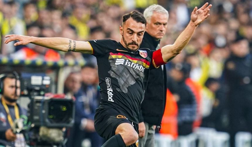 Kayserispor’da Gökhan Sazdağı Avrupa’nın en iyisi! Yıldızları geride bıraktı