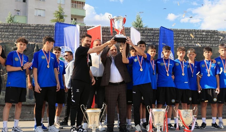 Kayseri takımı adını Türkiye'ye duyurdu: Yine şampiyon, yine zirvede!