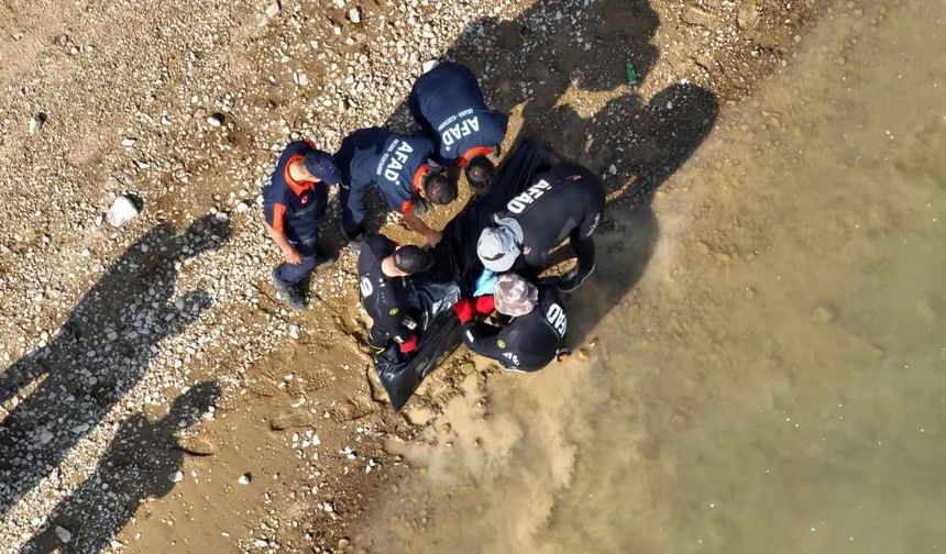 Geceden bu yana aranıyordu! Önce eşyaları sonra cansız bedeni bulundu