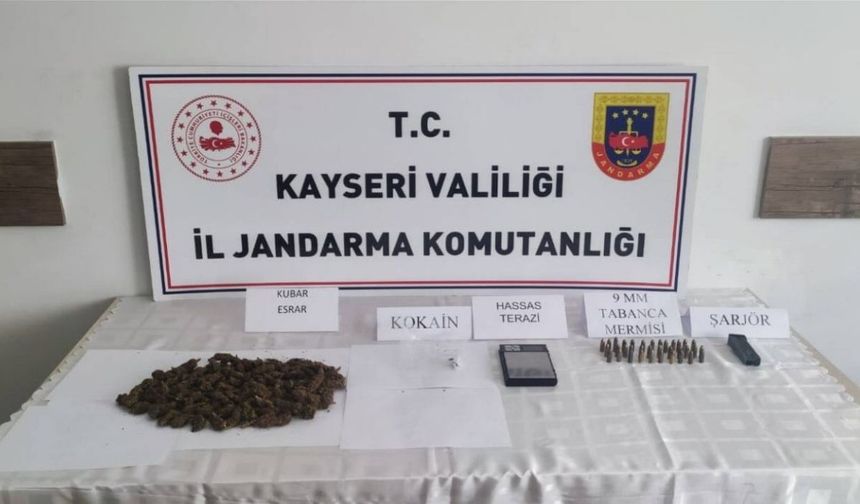 Kayseri'de yasaklı madde ticareti yapan 2 kişi yakalandı!