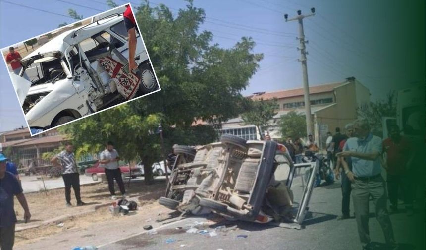 Motosiklet aracı devirdi: 1'i ağır 3 yaralı!