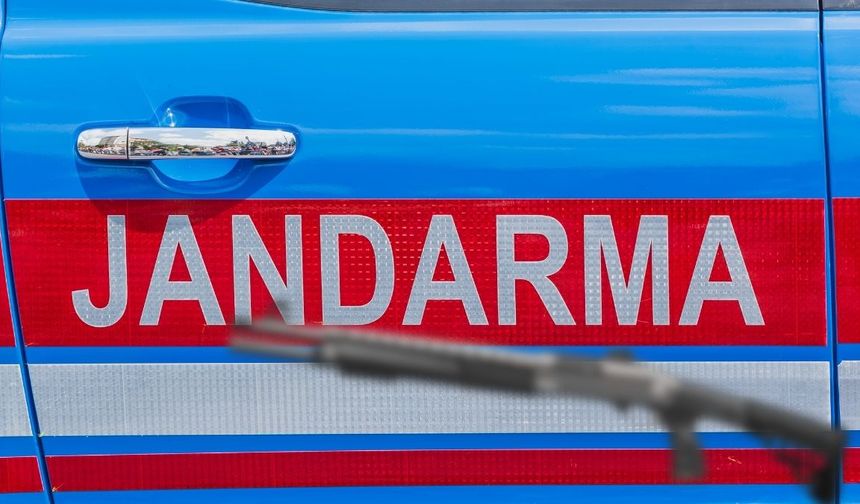 Çıkan kavga kanlı bitti: Arkadaşına otomatik tüfekle saldırdı!