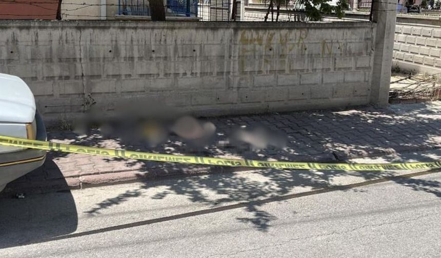 Sokak ortasında kanlı tartışma! Boşanma aşamasındaki eşini bıçakladı!
