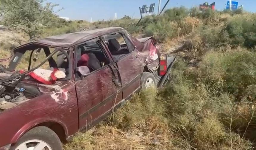 Araç hurdaya döndü! 7 kişi yaralandı