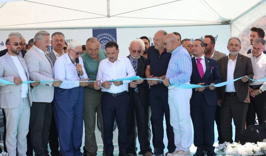 Gökmen Çiçek “Bu ülkede ezan dinmez, bayrak inmez”