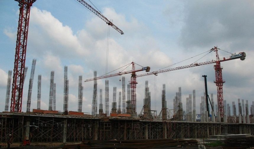 İnşaatta çıkan kavgada ustasını bıcakladı
