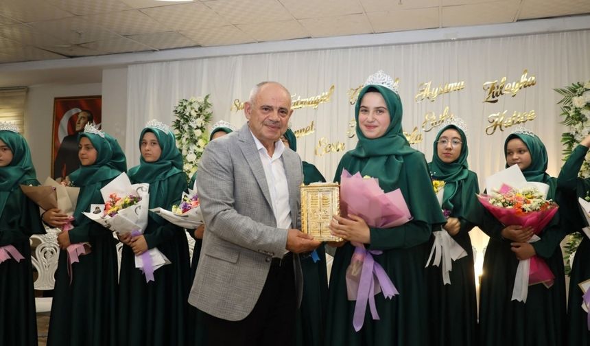 Yahyalı’da gurur günü! 12 kız öğrenci belgesini başarıyla aldı