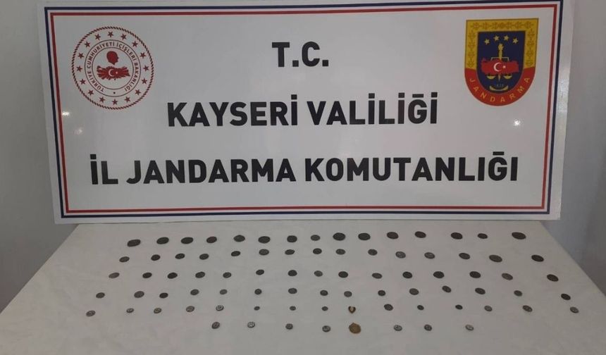 Kayseri’de jandarmadan tarihi eser operasyonu