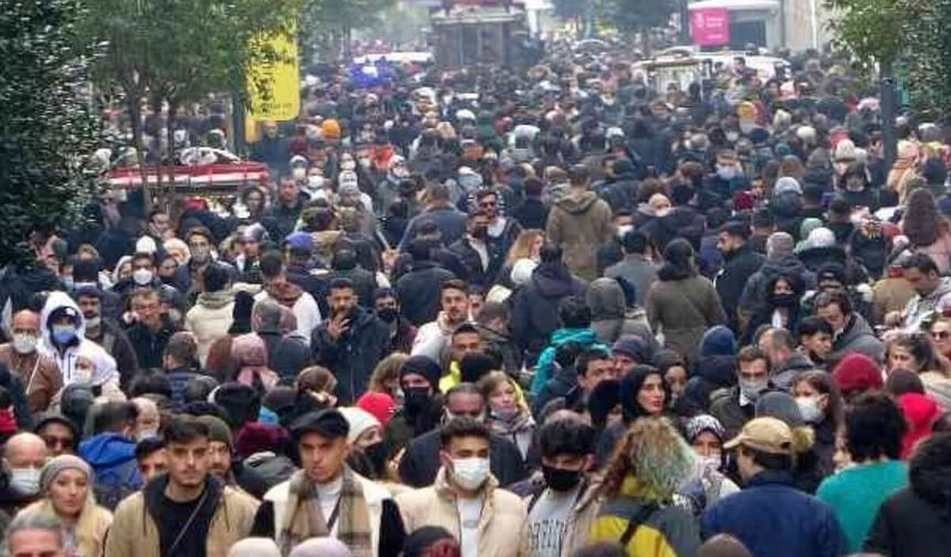 Türkiye nüfusu 2025’in ilk yarısında 159 bin kişi arttı