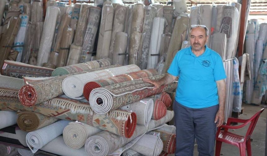 Yenilenmesi için getirilen yün yastıktan servet çıktı!
