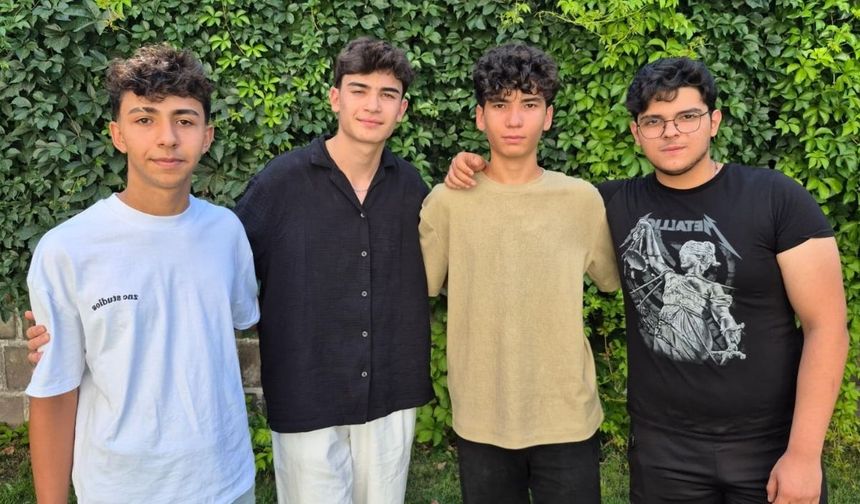 Kayseri’de Güzel Sanatlar Lisesi öğrencilerinden mizah bandosu