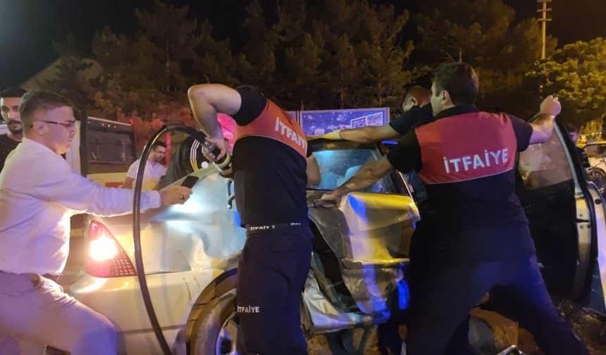 Spor salonu önünde feci kaza! Çok sayıda yaralı var