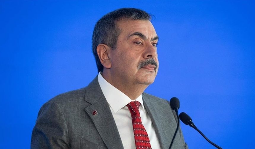 Bakan Tekin: Öğretmen olamayanlar merdiven altı kurs açıyor