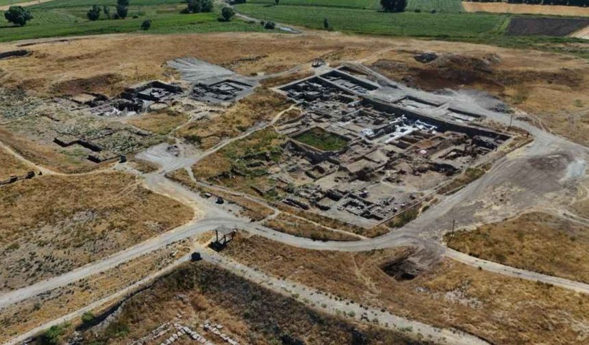 Kayseri’de kazılar hız kesmiyor: Şükrü Dursun yeni verileri açıkladı