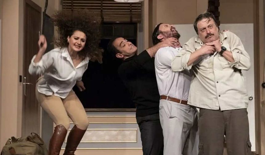 'Münasebetsiz' ilk kez Kayseri tiyatrosunda!