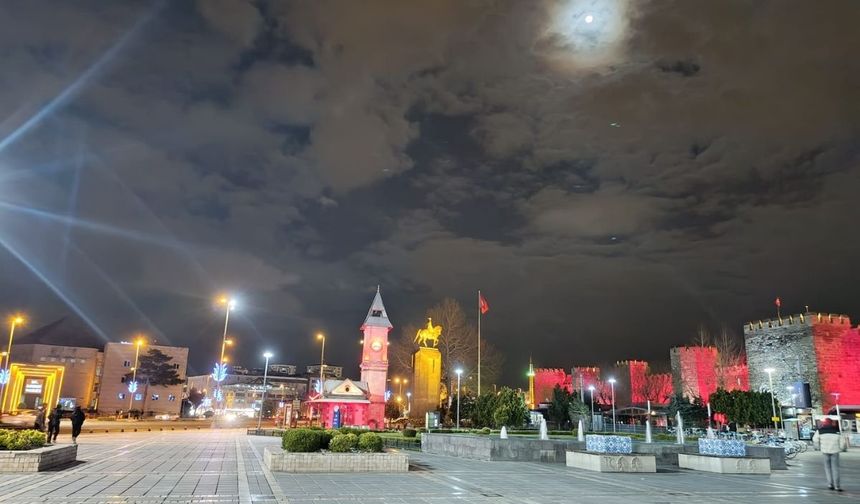 Kayserililer Pazartesi akşamı ekran başına kilitlenecek!