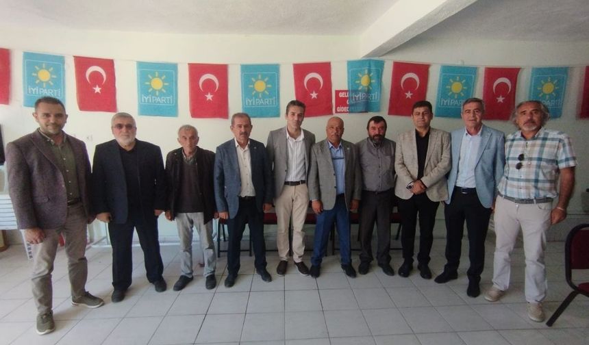 İYİ Parti Akkışla İlçe Başkanı İsmailoğulları güven tazeledi