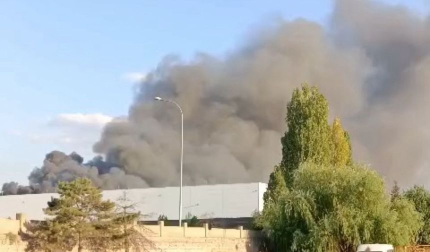 Kayseri OSB eski başkanı Tahir Nursaçan’ın fabrikası Milkay Tekstil’de yangın çıktı