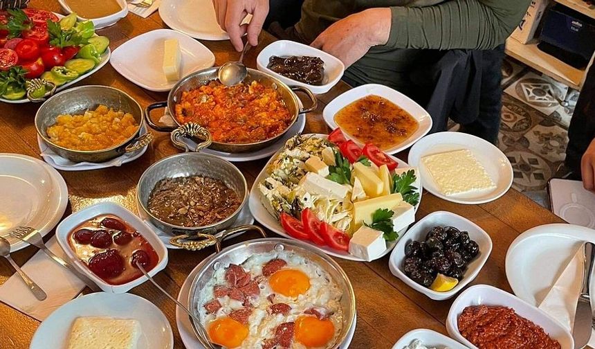 Kahvaltıyı sakın bu saatte yapmayın: Sağlığa iyi gelmediği açıklandı