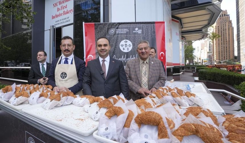 Bakan Kacır: Türkiye’nin değerlerini dünyaya tanıtıyoruz