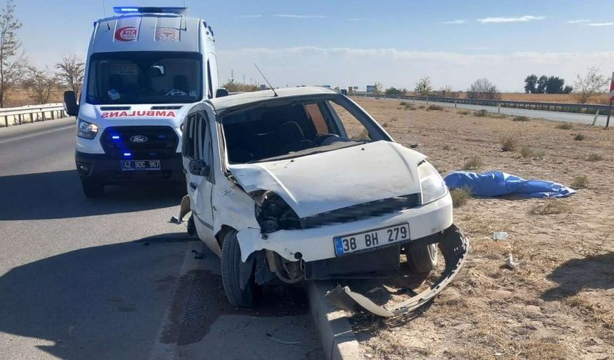 Konya-Adana yolunda feci kaza: Lastiği patlayan otomobil takla attı!