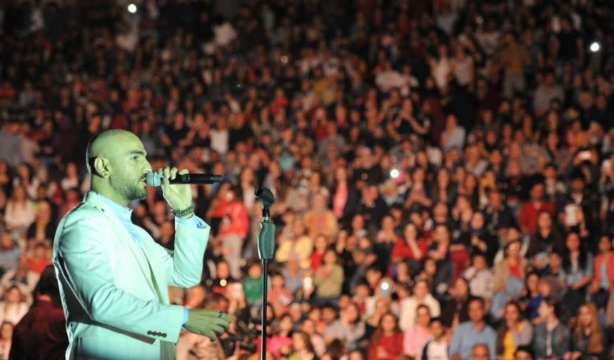 Kayseri'ye geri geliyor: Soner Sarıkabadayı konserine geri sayım başladı!