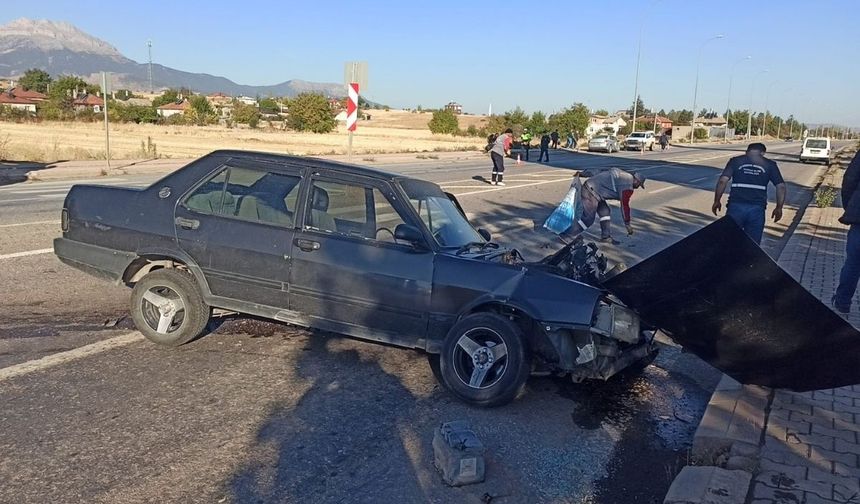 Konya’da iki otomobil çarpıştı: 1 kişi yaralandı