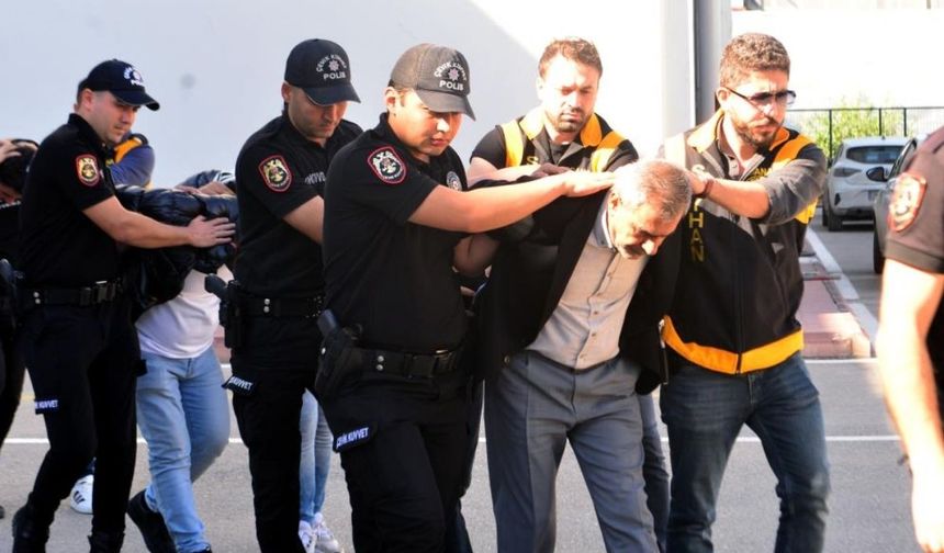 İş adamına 50 milyonluk haraç kabusu! Çete iş yeri, ev ve muhtarlığa kurşun yağdırdı!