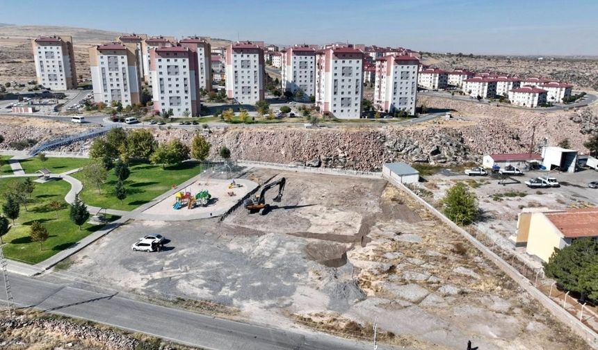 İncesu'nun yeni gözdesi olacak! Kapalı halı saha geliyor