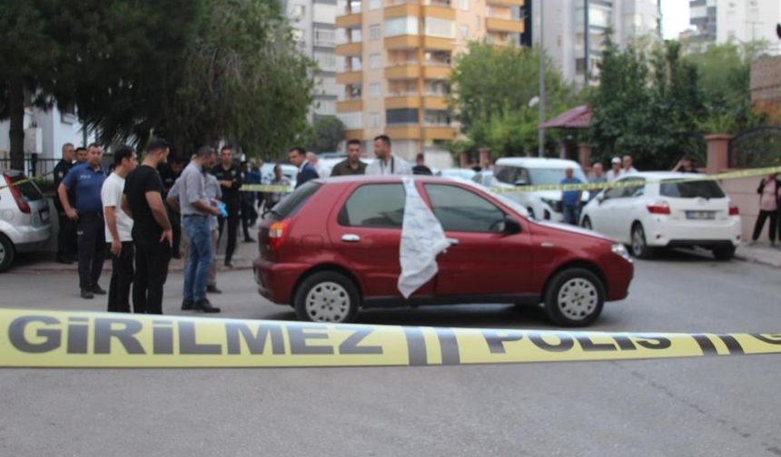 Yol ortasında şüpheli ölüm: Otomobilde ceset bulundu