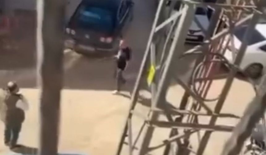 İftiraya uğradığını iddia eden adam tüfekle mahalleyi ayağa kaldırdı