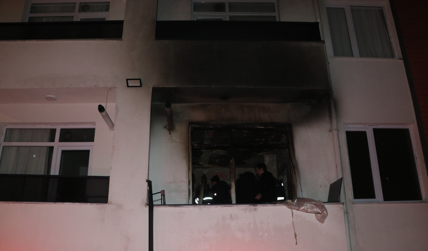 Mutfakta Patlama Paniği: Yangında 1 Kişi Yaralandı