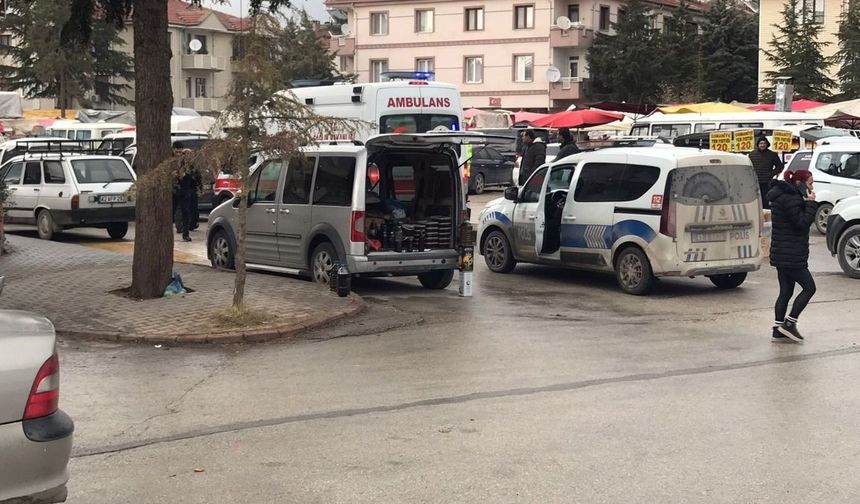 Konya’da halk pazarında taşlı sopalı kavgada 5 kişi yaralandı!