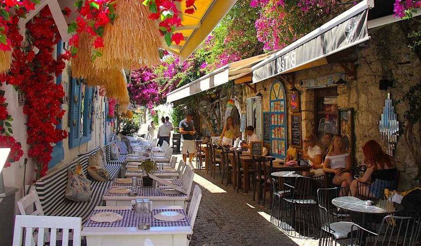 Astroloji tatil planlarını değiştiriyor: Burçlara göre Türkiye’de yeni seyahat rotaları