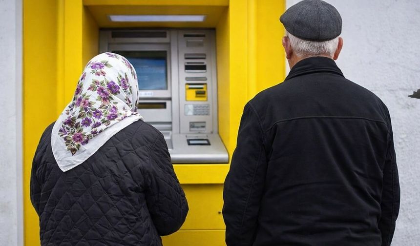 2026 Emekli maaşları 20 Bin TL’ye yükseldi: Ödeme takvimi açıklandı!