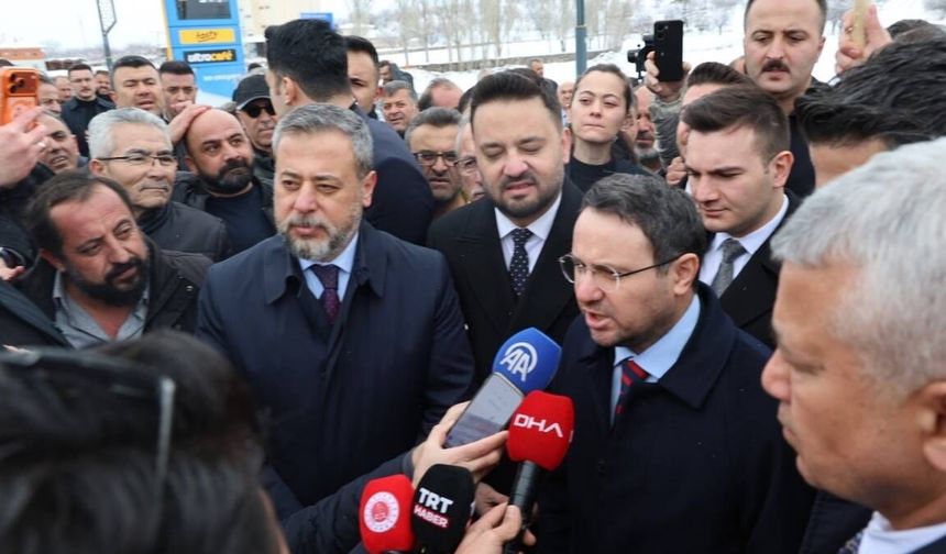 Adalet Bakanı Akın Gürlek memleketinde davul zurnalar ile karşılandı