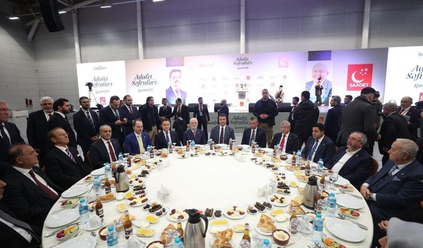 Mahmut Arıkan’ın ev sahipliğinde siyasi zirve: Yenikapı’daki iftarda liderler buluştu